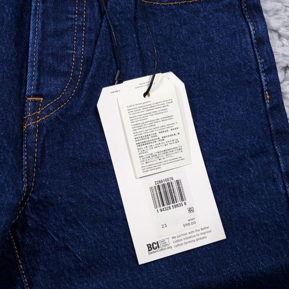 Levi's Wedgie Icon Fit Dark Wash Revolve High Rise Jeans Size 23 new with tags - Picture 6 of 12